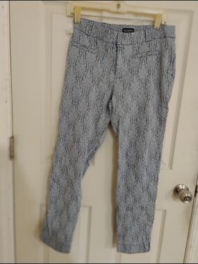 Soho Blue Lace-Print Skinny Jeans